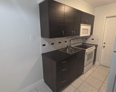 4421 Poinciana Street - Photo Thumbnail 6