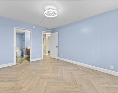 4055 Wolverton C - Photo Thumbnail 14