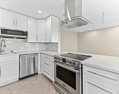 4055 Wolverton C - Photo Thumbnail 10
