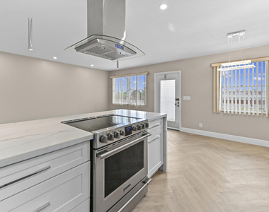 4055 Wolverton C - Photo Thumbnail 11