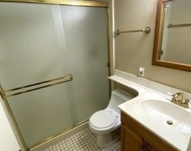 4050 E Cactus Road - Photo Thumbnail 11