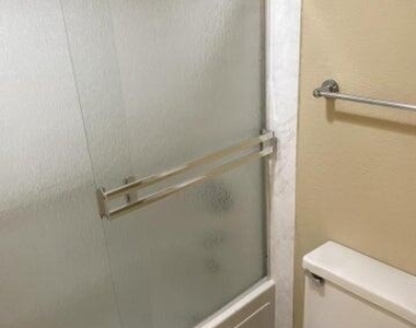4050 E Cactus Road - Photo Thumbnail 8