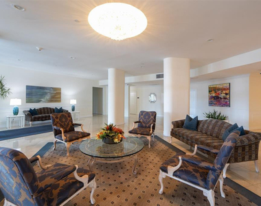 1 Las Olas Circle - Photo Thumbnail 2