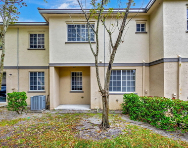 1302 Lucaya Drive - Photo Thumbnail 30
