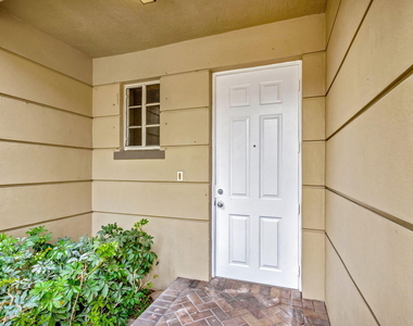 1302 Lucaya Drive - Photo Thumbnail 4