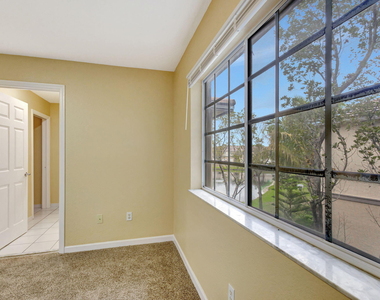 1302 Lucaya Drive - Photo Thumbnail 18