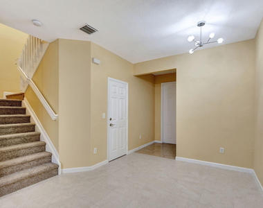 1302 Lucaya Drive - Photo Thumbnail 6