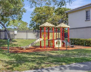 1302 Lucaya Drive - Photo Thumbnail 39