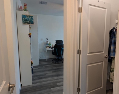 5011 Beland Drive - Photo Thumbnail 43