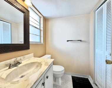 2515 Ne 2nd Court - Photo Thumbnail 6