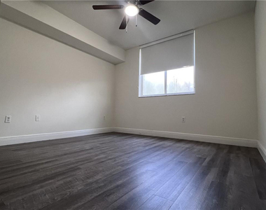 18335 Nw 68 Avenue - Photo Thumbnail 13
