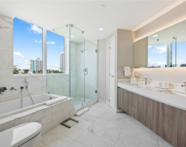 401 N Birch Road - Photo Thumbnail 11