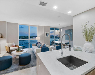 401 N Birch Road - Photo Thumbnail 23