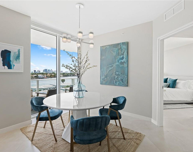 401 N Birch Road - Photo Thumbnail 40