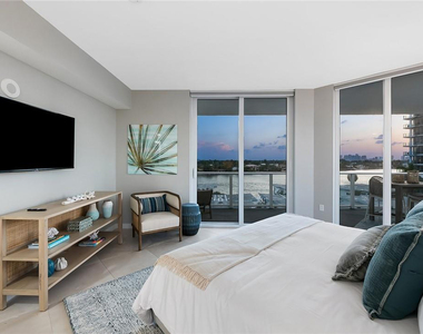 401 N Birch Road - Photo Thumbnail 25