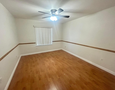127 Saratoga Boulevard W - Photo Thumbnail 43
