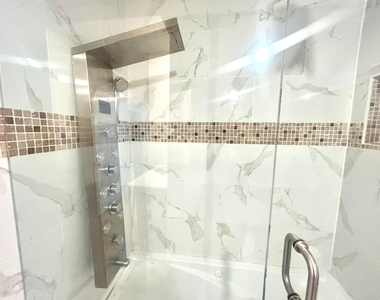 127 Saratoga Boulevard W - Photo Thumbnail 38