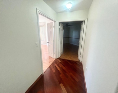 127 Saratoga Boulevard W - Photo Thumbnail 44