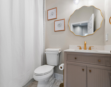 1561 Se Wilshire Place - Photo Thumbnail 8