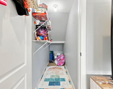 4585 Tara Cove Way - Photo Thumbnail 7