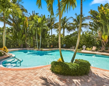 4585 Tara Cove Way - Photo Thumbnail 38