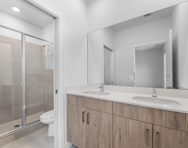 157 Lakeside Landing Court - Photo Thumbnail 14
