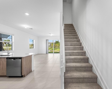 157 Lakeside Landing Court - Photo Thumbnail 10