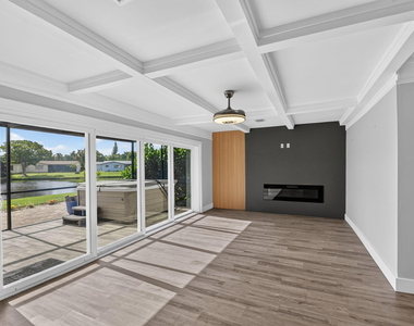 14624 Country Side Lane - Photo Thumbnail 16