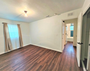 261 6th Court Sw - Photo Thumbnail 24