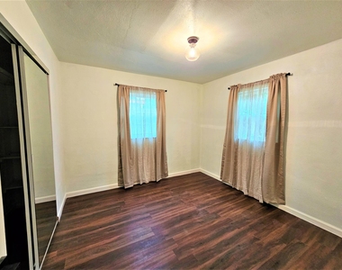 261 6th Court Sw - Photo Thumbnail 19
