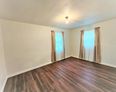 261 6th Court Sw - Photo Thumbnail 23
