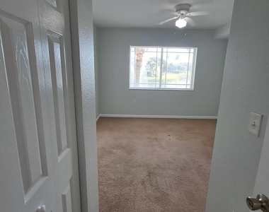 181 Sw Palm Drive - Photo Thumbnail 5