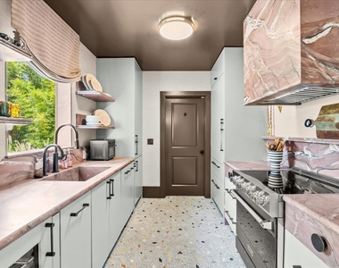3415 N Flagler Drive - Photo Thumbnail 9