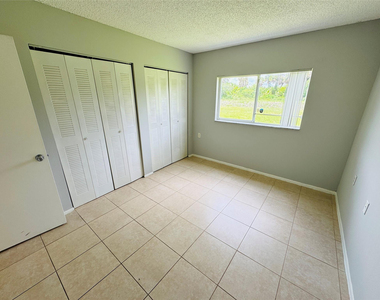 1101 N Benoist Farms Road - Photo Thumbnail 4