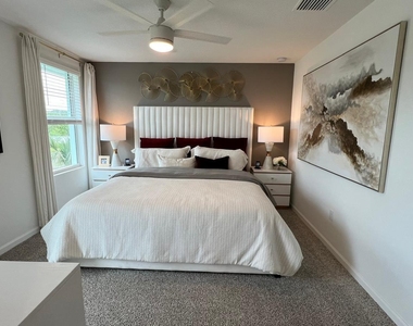 475 Salisbury Circle - Photo Thumbnail 14