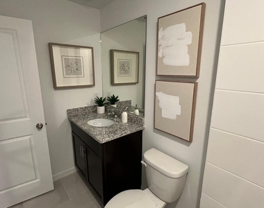 475 Salisbury Circle - Photo Thumbnail 18