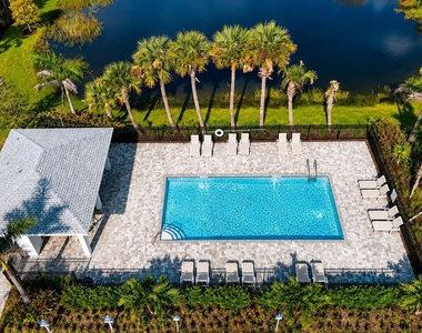 475 Salisbury Circle - Photo Thumbnail 20