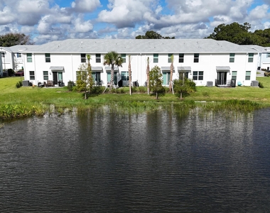 475 Salisbury Circle - Photo Thumbnail 33