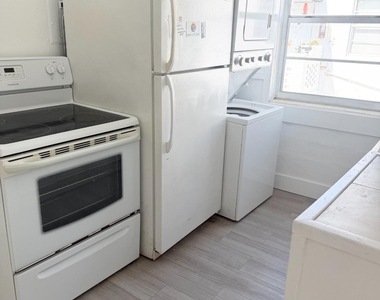 23 Sidonia Avenue - Photo Thumbnail 7