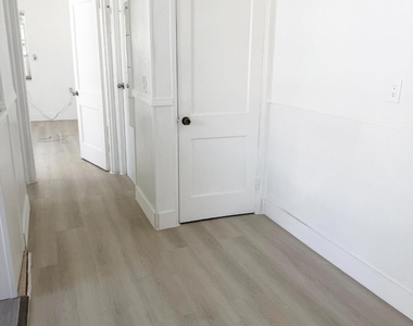 23 Sidonia Avenue - Photo Thumbnail 1