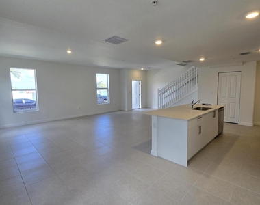 15671 Sw 280th Street - Photo Thumbnail 7