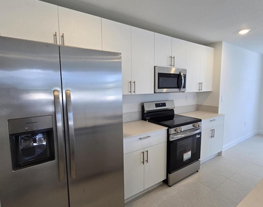 15671 Sw 280th Street - Photo Thumbnail 2