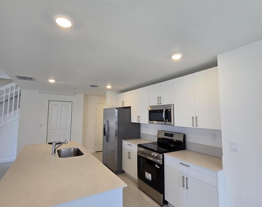 15671 Sw 280th Street - Photo Thumbnail 9