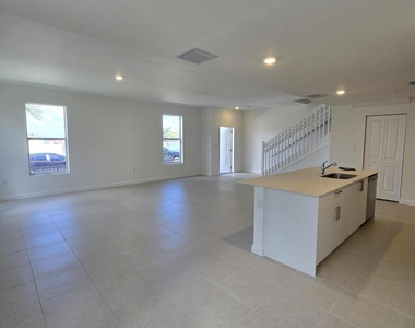 15671 Sw 280th Street - Photo Thumbnail 8