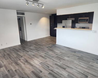 6200 Ne 22nd Way - Photo Thumbnail 26