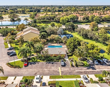 1970 Canterbury Circle - Photo Thumbnail 42