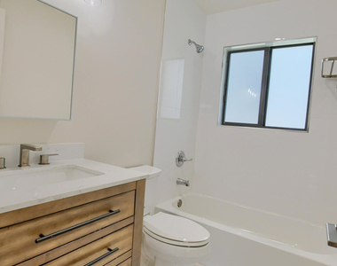 2503 Oceanview Avenue - Photo Thumbnail 8