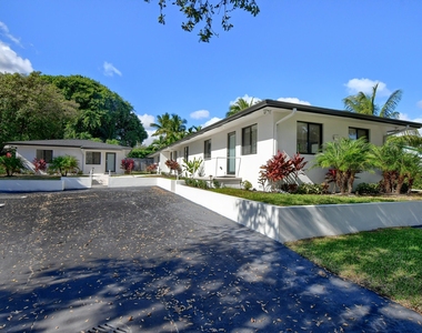 2503 Oceanview Avenue - Photo Thumbnail 9