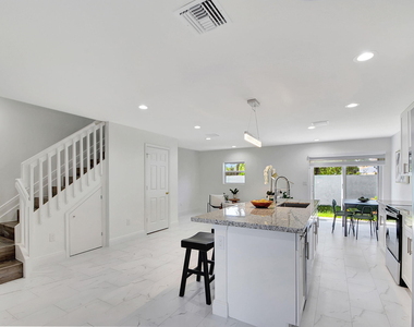 3868 Patio Court - Photo Thumbnail 2