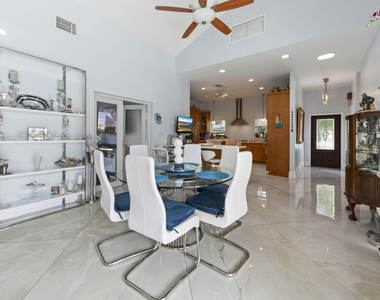 1516 Se 10th Street - Photo Thumbnail 8